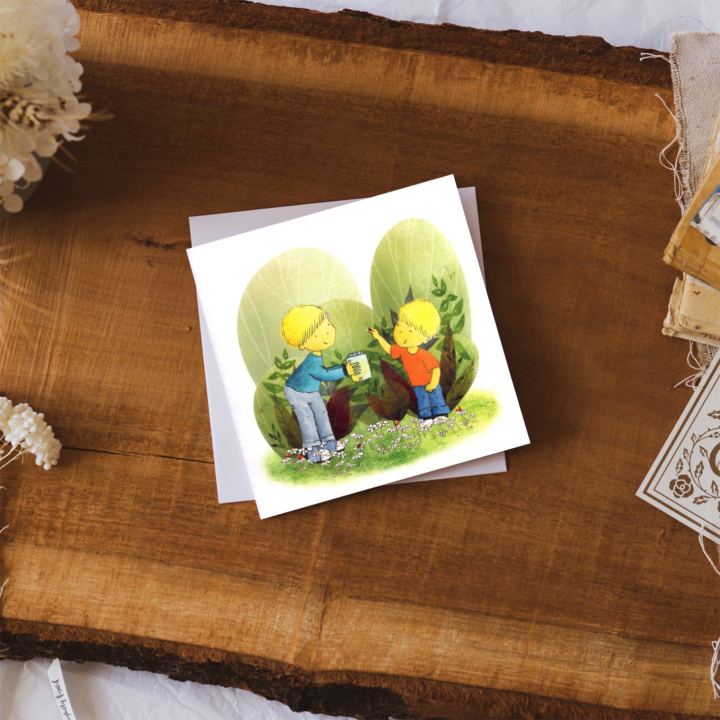 Discover | Bug Collection Card